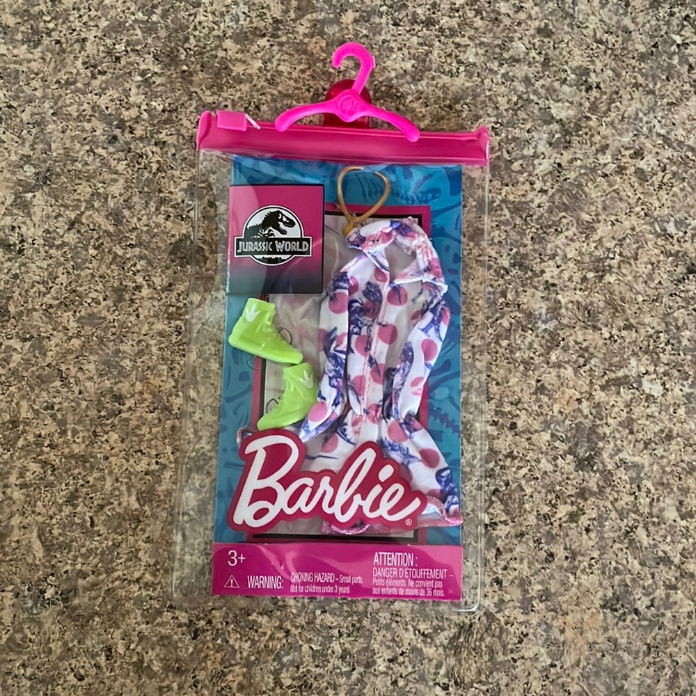 Barbie Jurassic World outfit for doll